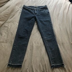 Levi’s 711 Raw Hem  - Blue wash - Size 28
